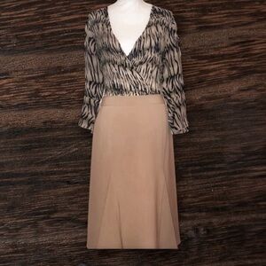 Beautiful Vintage Larry Levine Flared Skirt in TAUPE Ladies Size 8